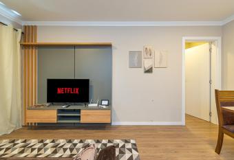 Apartamento DOM LUIS, bem no centro de Canela has Balcony rooms