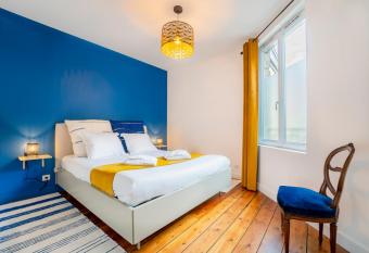 Appartements Climatises en Hyper Centre has Balcony rooms