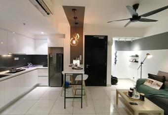 C2218 Almas Suites Muji 100mbps Netflix By STAY has Balcony rooms