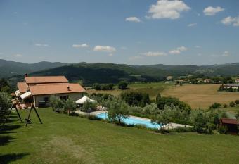 Agriturismo Val della Pieve has Balcony rooms