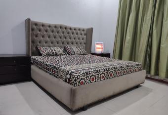 Private Rooms in Bright & Stylish House Near Askari 11 & DHA 6 allows 18 year olds to book a room