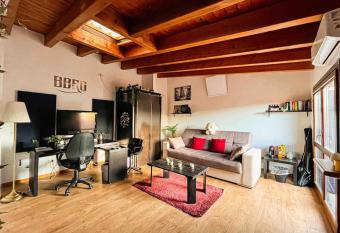 BBRG s Home: Cesano Maderno has Balcony rooms