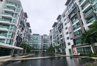 Terminal 58 has Balcony rooms