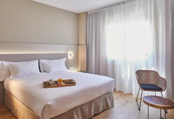 Silken Reino de Arag  n has Balcony rooms