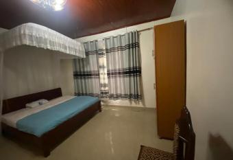 KIGALI AIRPORT VILLA Park has Smoking/Balcony rooms
