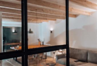 Holzh  tte Ole zw. Meer & Wald mit Kamin & Sauna allows 18 year olds to book a room