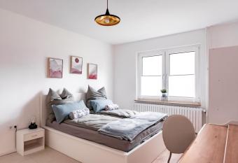 West194 Apartment mit Netflix has Balcony rooms