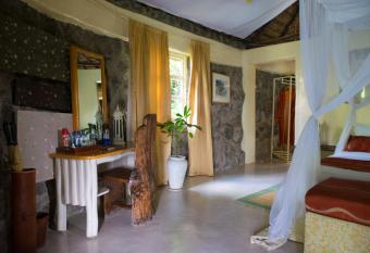 Mbweha Camp Lake Nakuru has Balcony rooms