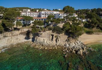 Park Hotel San Jorge & Spa by Escampa Hotels allows 18 year olds to book a room