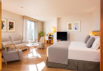 Hotel Castellon Center Affiliated by Meli   allows 18 year olds to book a room