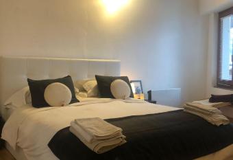 Carnia Wood Lodge has Balcony rooms