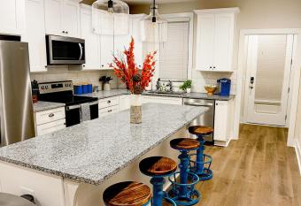 Wow! Spacious and Beautiful Home. Great Location! has Balcony rooms