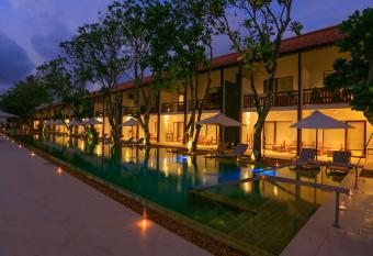 Pandanus Beach Resort & Spa has Balcony rooms