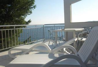 Vila Dvorski has Balcony rooms