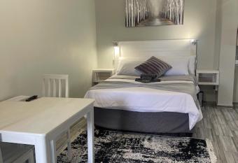 22 on Mirabel has Balcony rooms