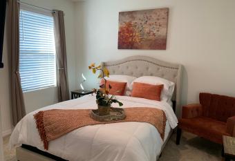 beautiful and comfortable queen room allows 18 year olds to book a room