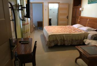 Villa Les Aigrettes has Balcony rooms