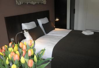 Hotel Orion allows 18 year olds to book a room