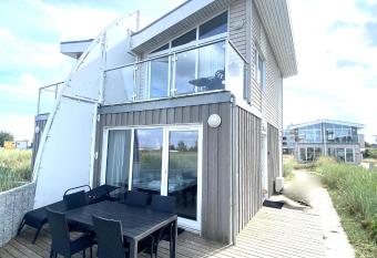 Ferienhaus Lagunenblick 10 Marina Wendtorf allows 18 year olds to book a room