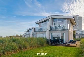 Ferienhaus Lagunenblick 28 Marina Wendtorf allows 18 year olds to book a room