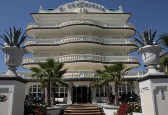 Hotel Conchiglia allows 18 year olds to book a room