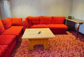 Vois Hotel Atasehir & SPA has Smoking rooms