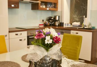 Seeblick Susanne allows 18 year olds to book a room