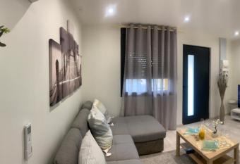 Maylou07 allows 18 year olds to book a room