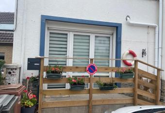 flobart has Balcony rooms