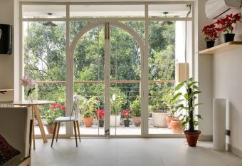 Vaara has Balcony rooms