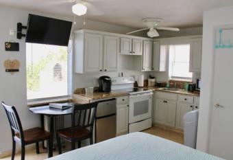 Peaceful Oceanfront Beach Studio Washer and Dryer allows 18 year olds to book a room