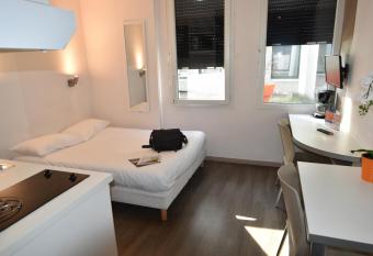 Montemp   Apparth  tel Lyon Viviani has Balcony rooms