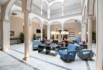 Petit Palace Marques Santa Ana allows 18 year olds to book a room