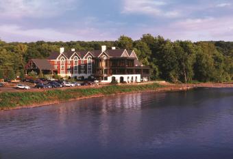 Lambertville Station Inn allows 18 year olds to book a room