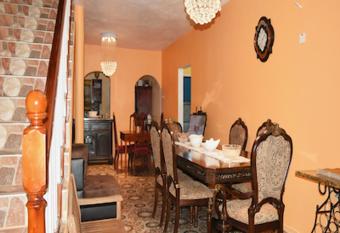 Countryside Hideaway Villa has Balcony rooms