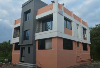 RJ Villa farmhouse has Balcony rooms