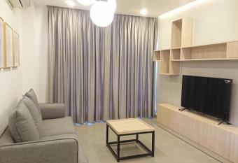 Greyon has Balcony rooms