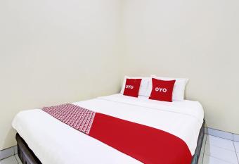 OYO 91803 Gita Graha Guest House Syariah allows 18 year olds to book a room