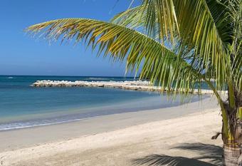 Private Beachfront Villa with Housekeeping & Airport Transport has Balcony rooms