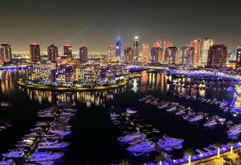 luxury 2 bed room apartment allows 18 year olds to book a room