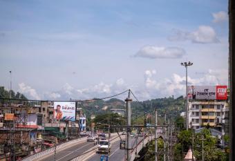 Hotel City View INN has Smoking/Balcony rooms