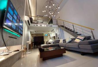 Stylish Duplex, Pinnacle PJ City #3A (2pax) allows 18 year olds to book a room
