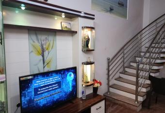 GAJAANAM HOME STAY allows 18 year olds to book a room