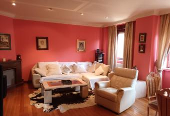 IDEAL FAMILAS has rooms with a private hot tub