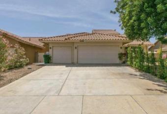 Full House (3 Bedrooms and Large Loft) allows 18 year olds to book a room