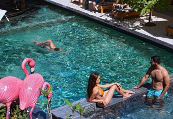 Saranda Boutique Hotel allows 18 year olds to book a room