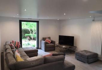 Maison tout confort en Touraine 4 chambres has Balcony rooms