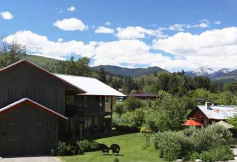 MT Gardner Inn has Balcony rooms