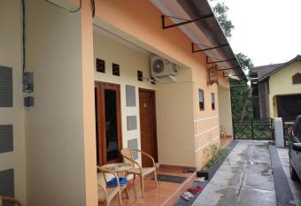 QQ Guesthouse allows 18 year olds to book a room