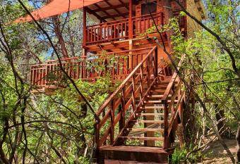 TreeHouses Ljuba  /Glamping has Balcony rooms